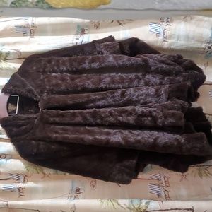 FOOTZYFOLDS Furs Faux Fur Poncho